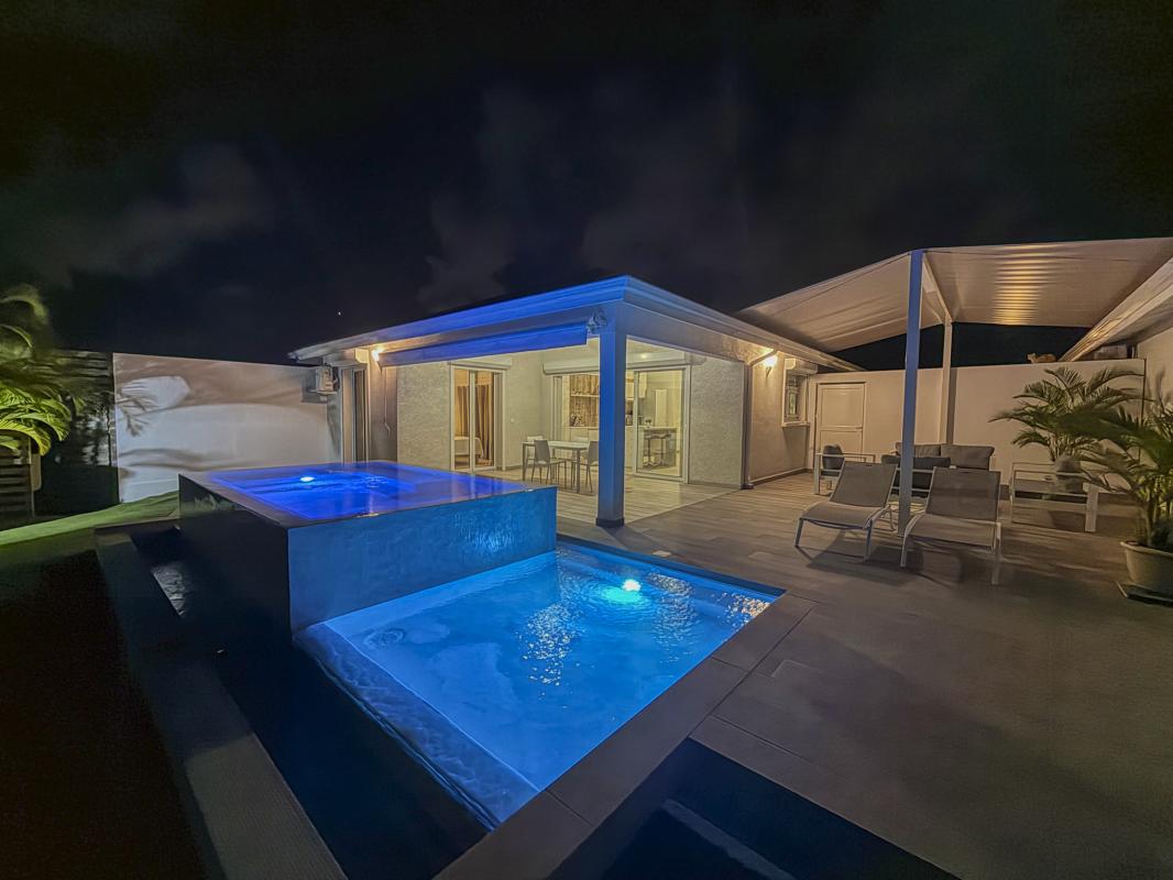 35.Location villa 2 chambres piscine vue mer Le Gosier Guadeloupe